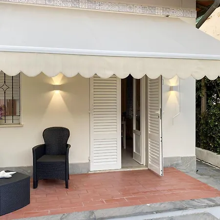 Casa Liliana Ac, Wifi, Dei Marmi Дом отдыха Форте-деи-Марми