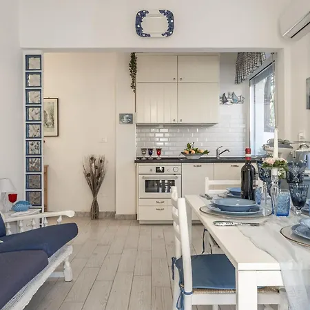 Casa Liliana Ac, Wifi, Dei Marmi بيت للعطل